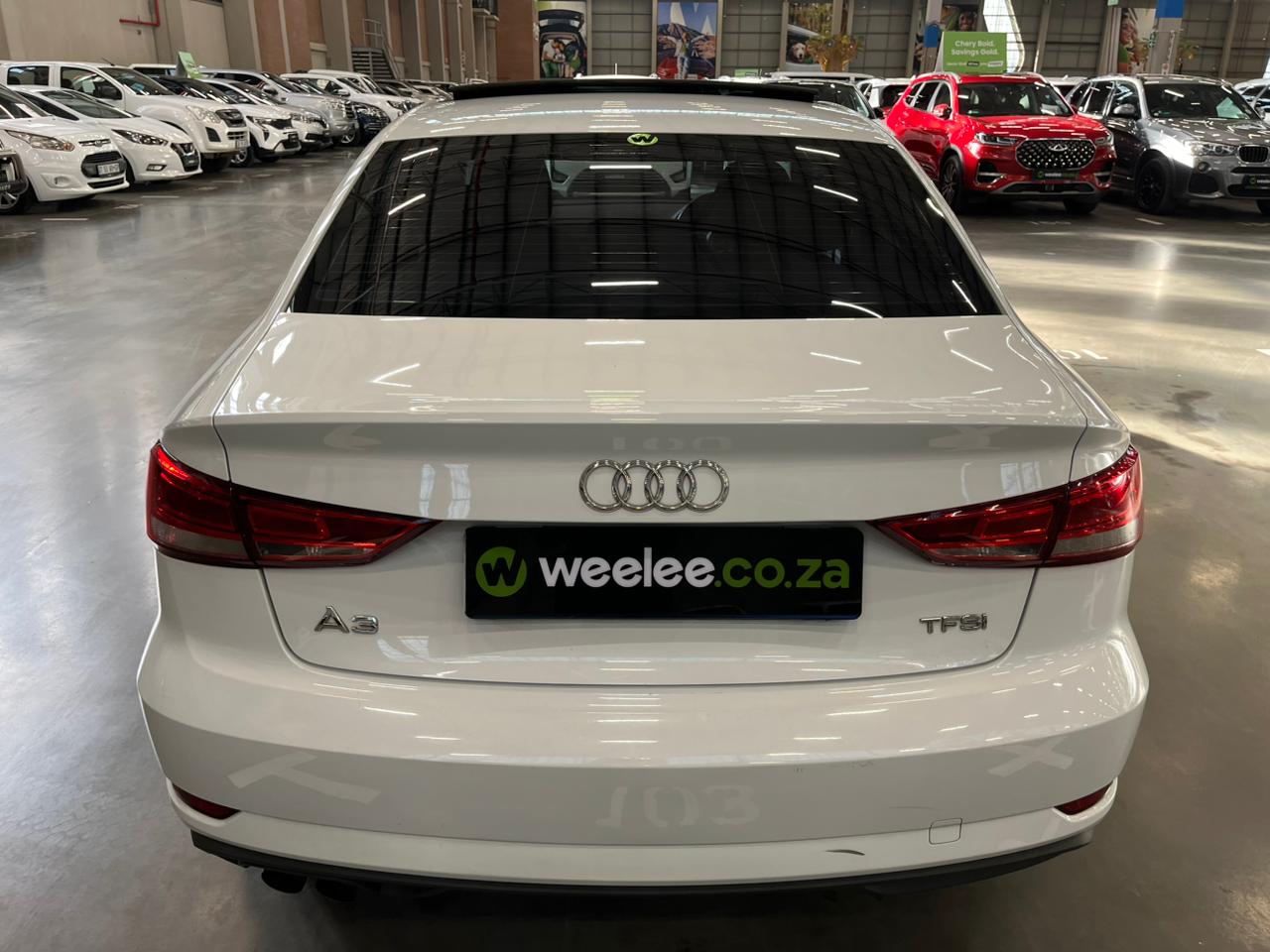 AUDI A3 A3 1.4T FSI STRONIC (35 TFSI)