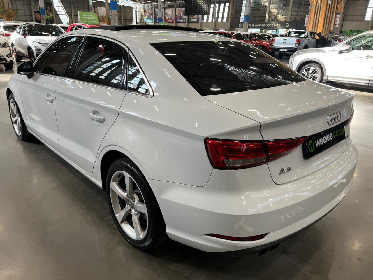 AUDI A3 A3 1.4T FSI STRONIC (35 TFSI)