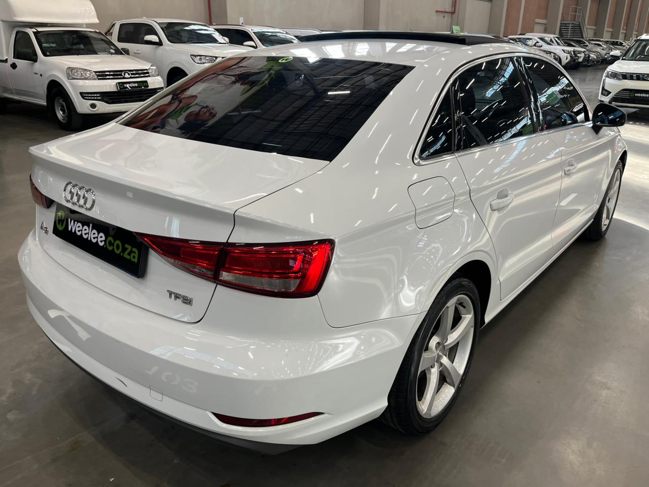AUDI A3 A3 1.4T FSI STRONIC (35 TFSI)
