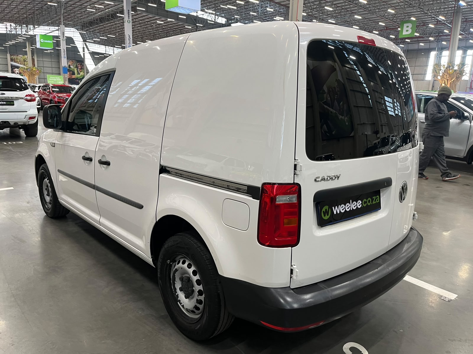 VOLKSWAGEN CADDY CADDY4 1.6i (81KW) F/C P/V