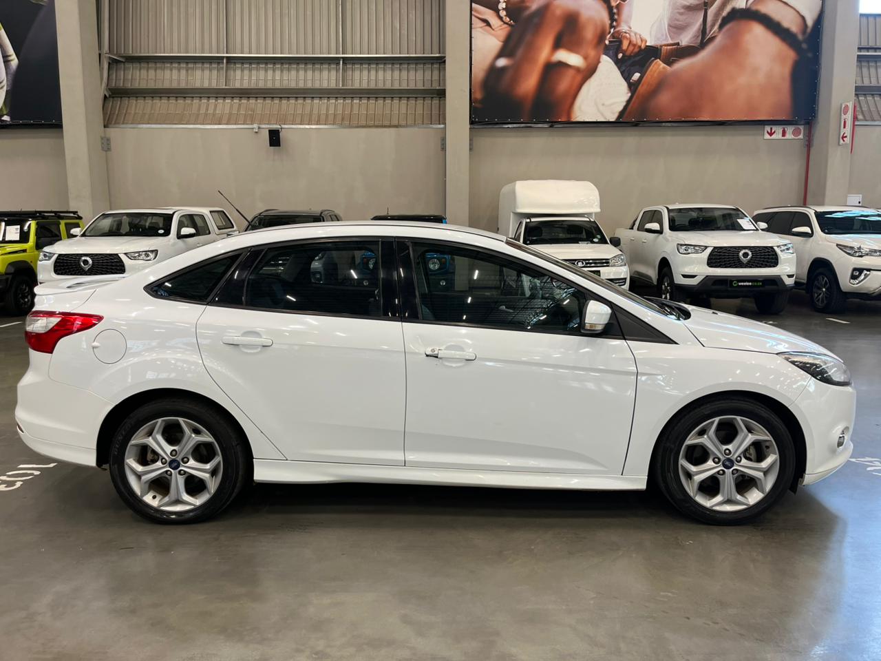 FORD FOCUS FOCUS 2.0 GDi TREND