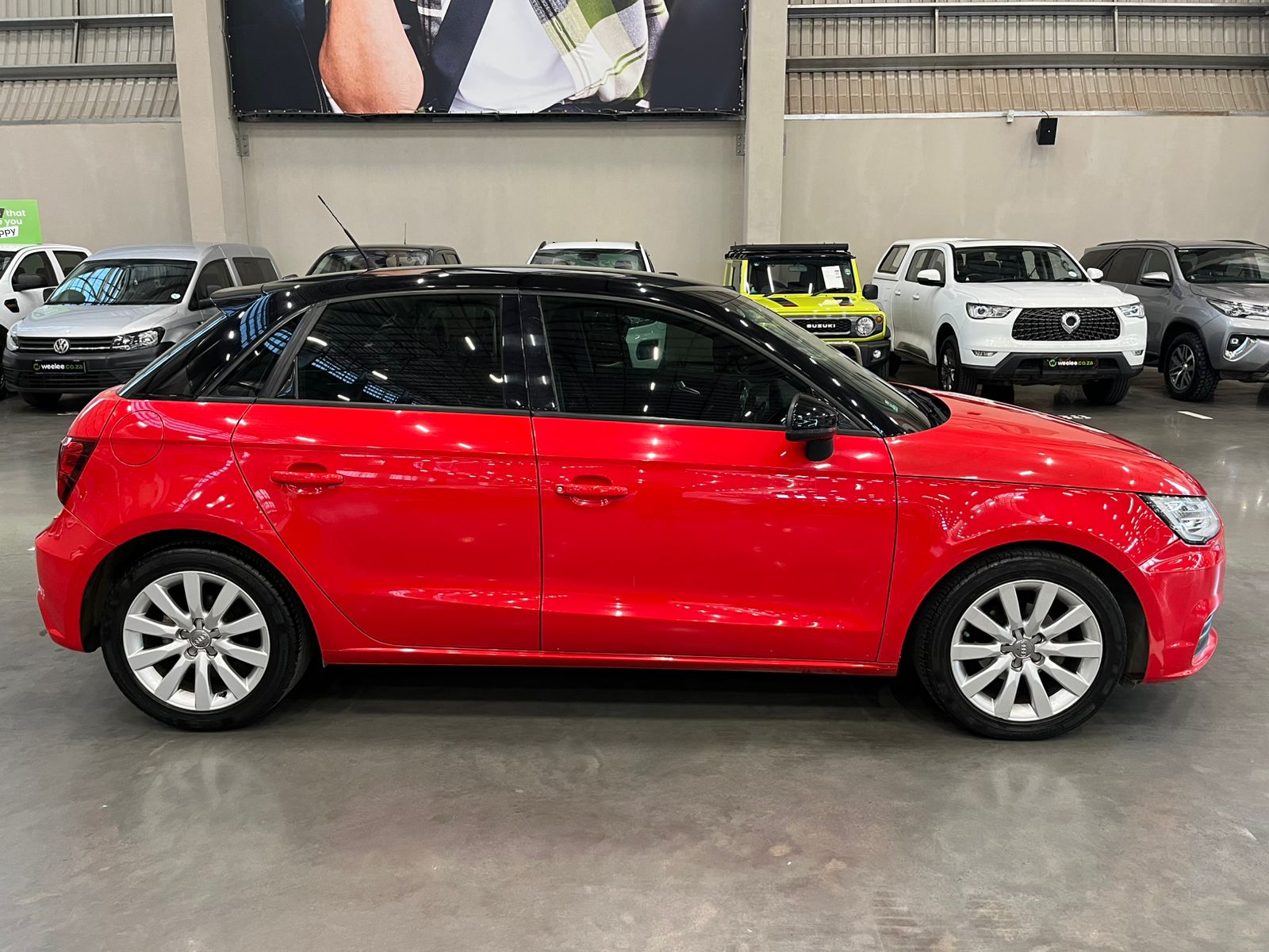 AUDI A1 A1 SPORTBACK 1.0T FSi S STRONIC (25 TFSi)