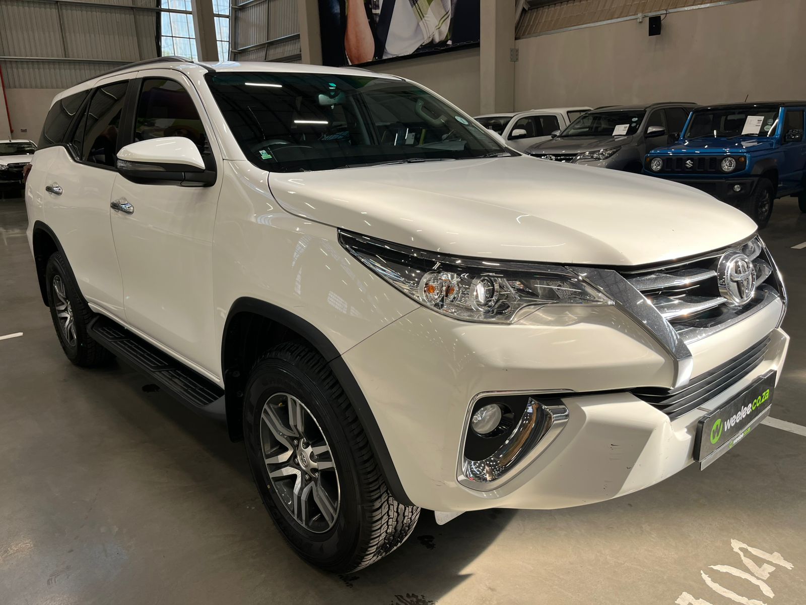 TOYOTA FORTUNER FORTUNER 2.4GD-6 R/B A/T