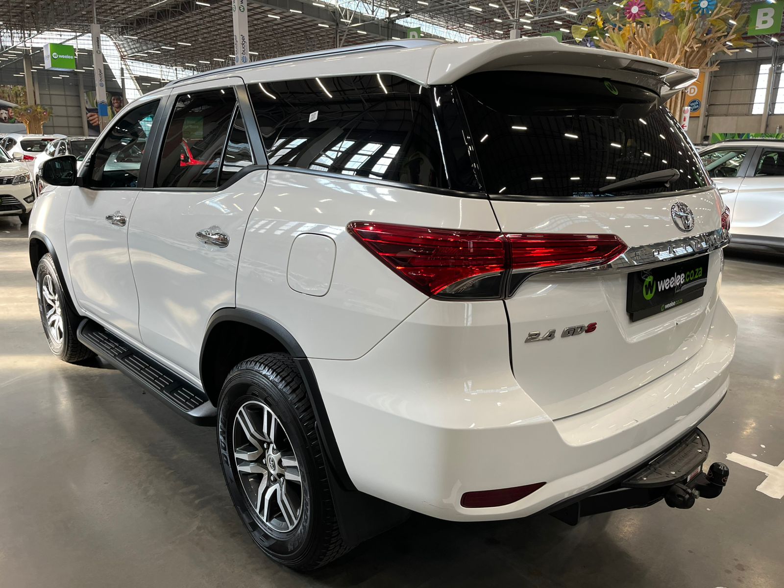 TOYOTA FORTUNER FORTUNER 2.4GD-6 R/B A/T