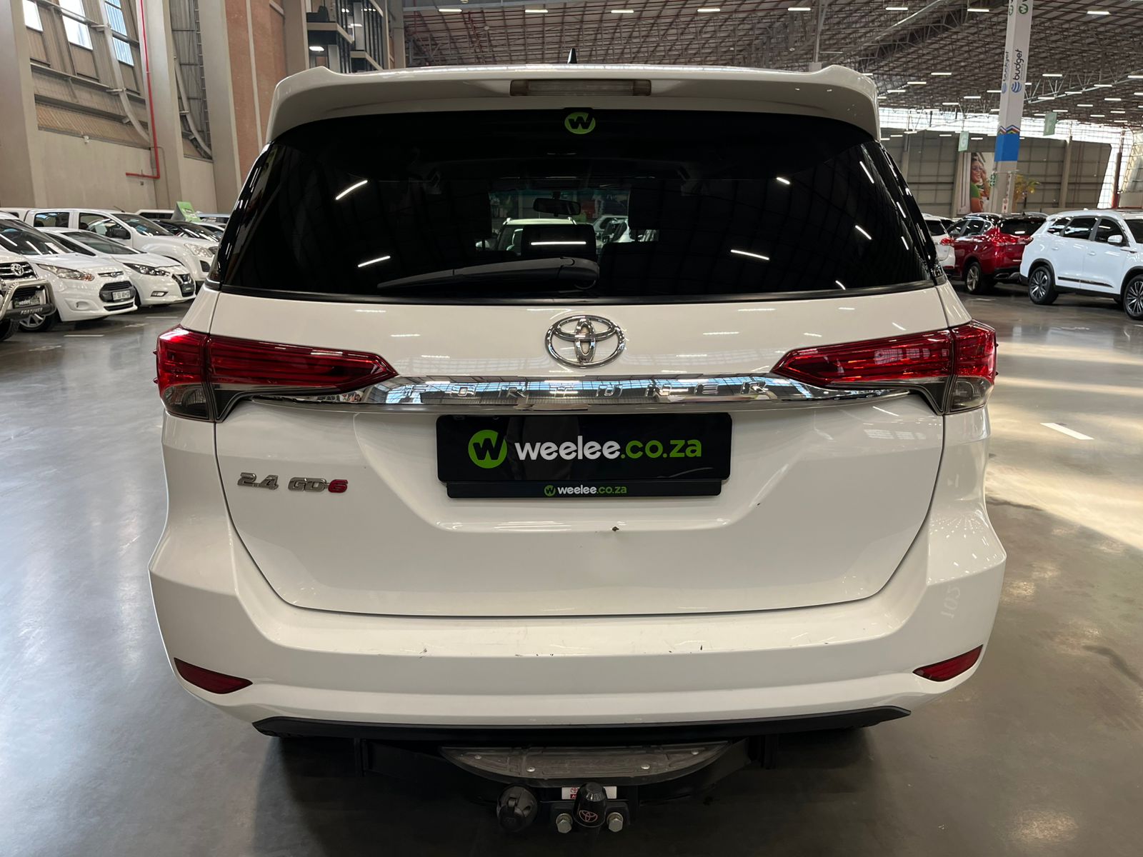 TOYOTA FORTUNER FORTUNER 2.4GD-6 R/B A/T