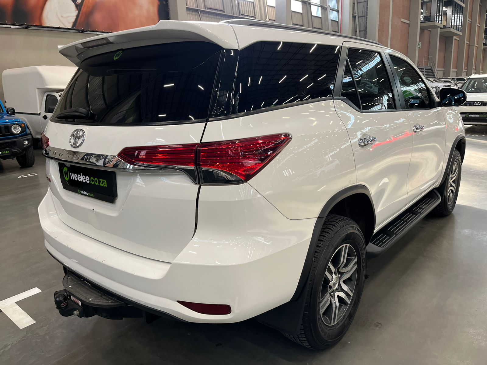 TOYOTA FORTUNER FORTUNER 2.4GD-6 R/B A/T
