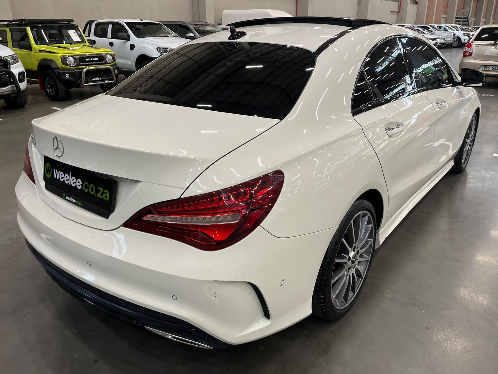 MERCEDES-BENZ CLA CLA200d A/T