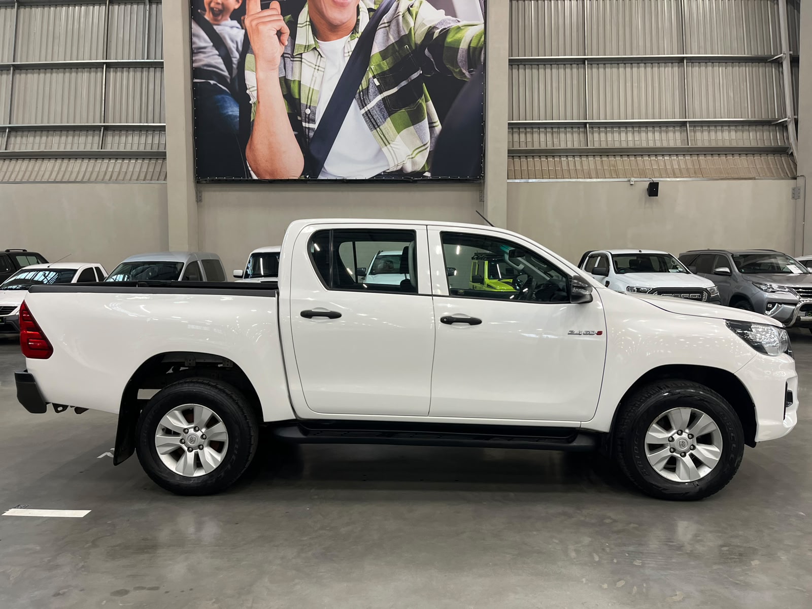 TOYOTA HILUX HILUX 2.4 GD-6 SRX 4X4 P/U D/C