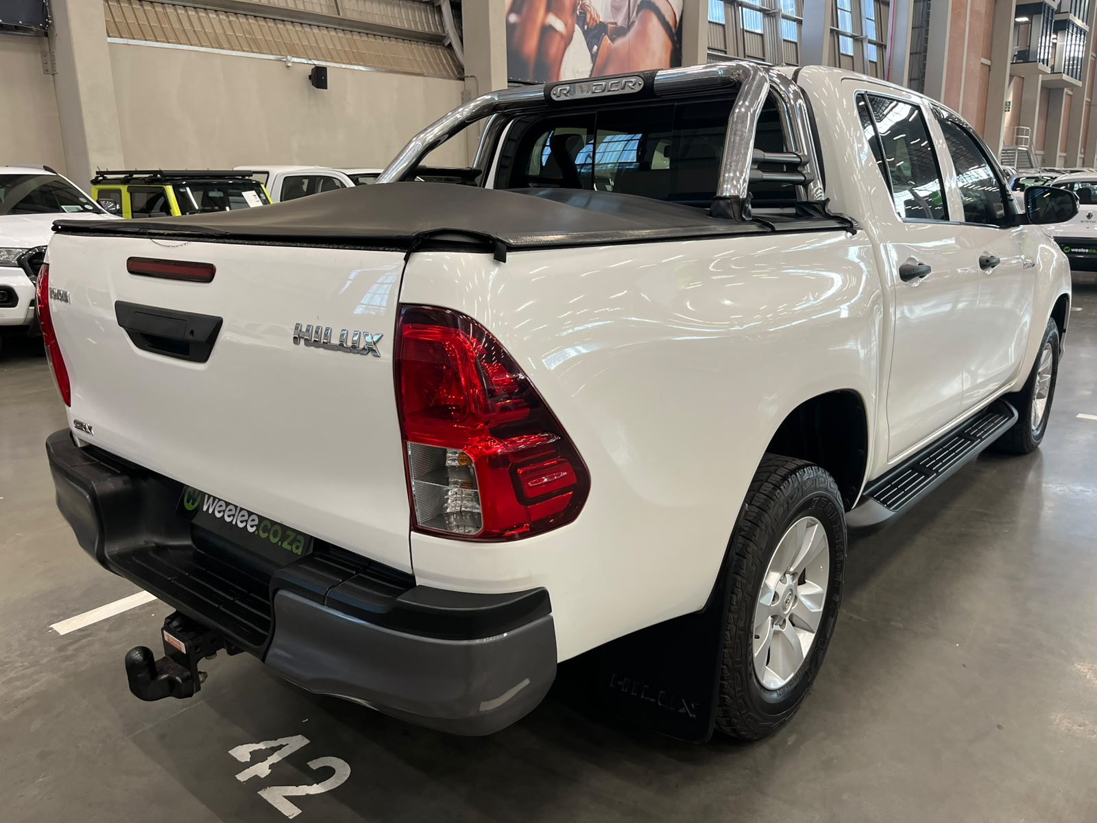 TOYOTA HILUX HILUX 2.4 GD-6 RB SRX P/U D/C
