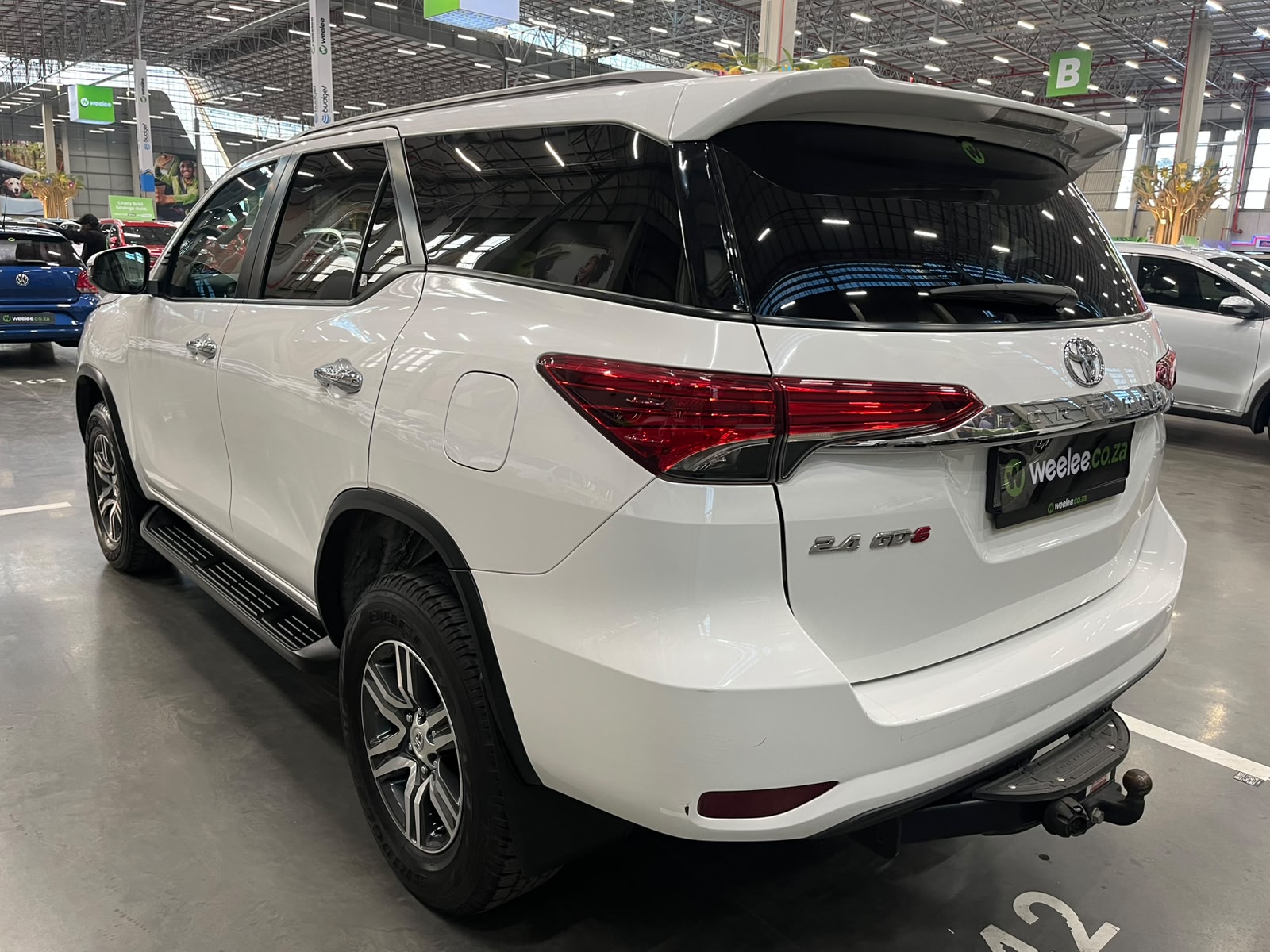 TOYOTA FORTUNER FORTUNER 2.4GD-6 R/B A/T