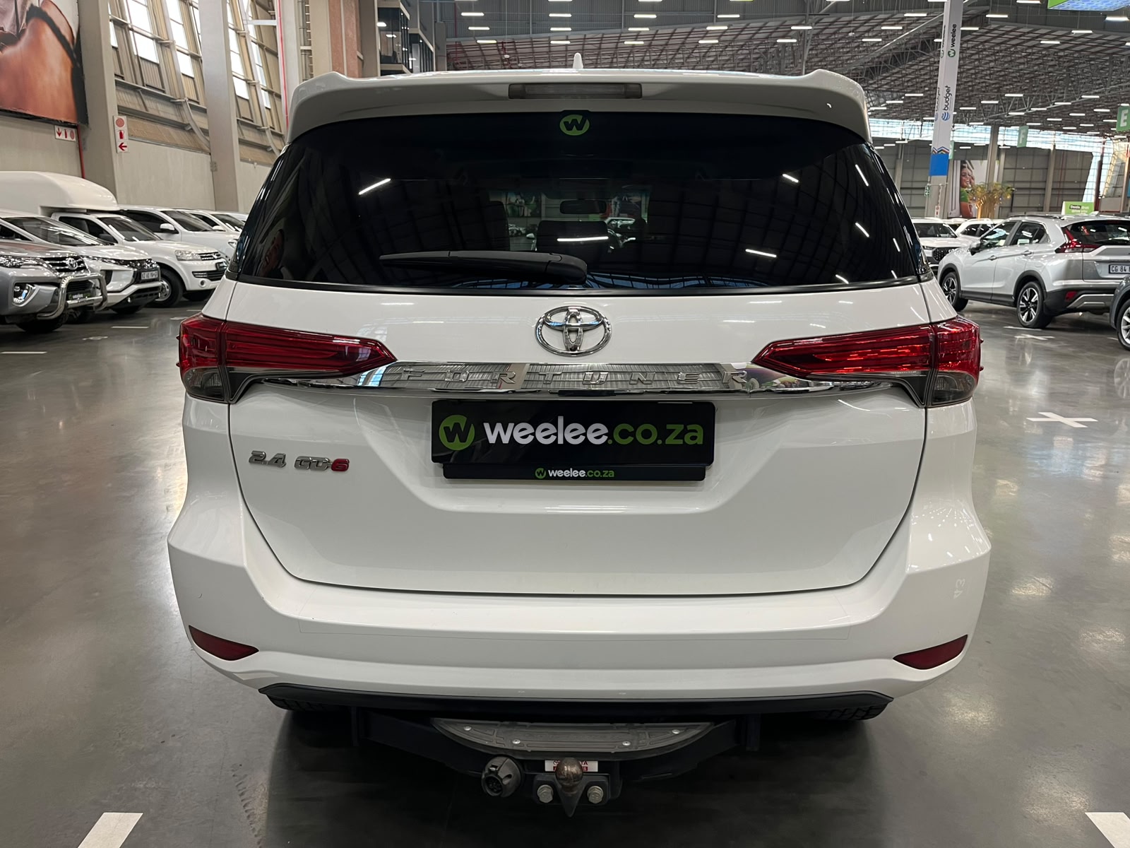 TOYOTA FORTUNER FORTUNER 2.4GD-6 R/B A/T