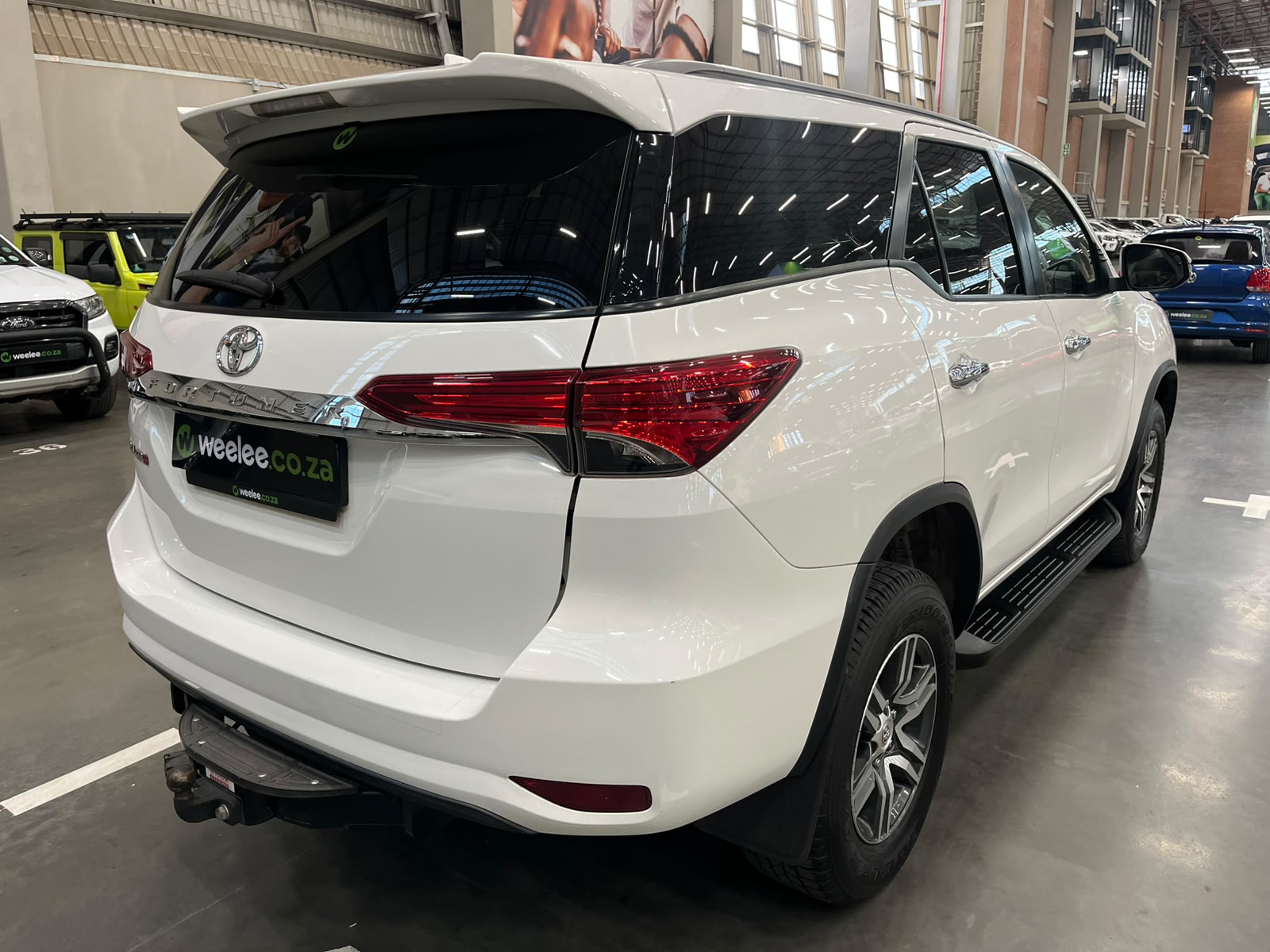 TOYOTA FORTUNER FORTUNER 2.4GD-6 R/B A/T