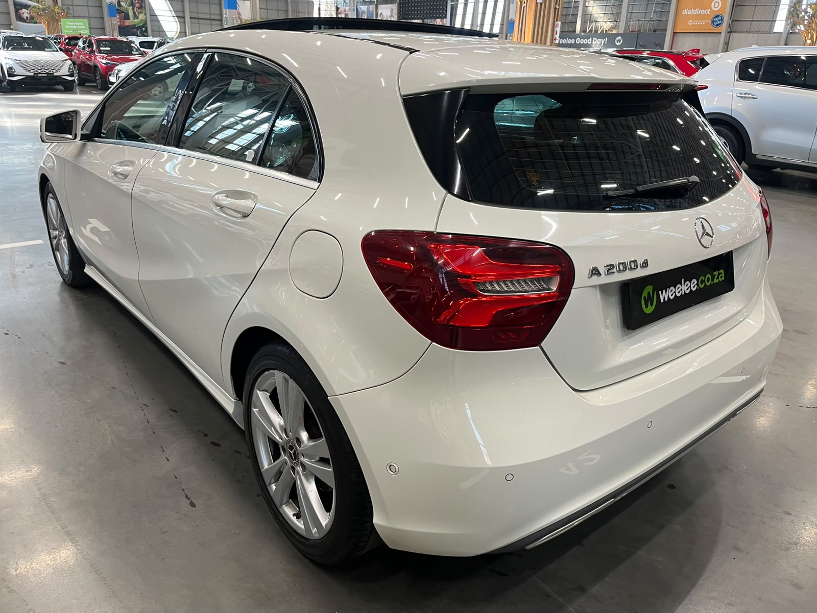 MERCEDES-BENZ A CLASS A 200d STYLE A/T