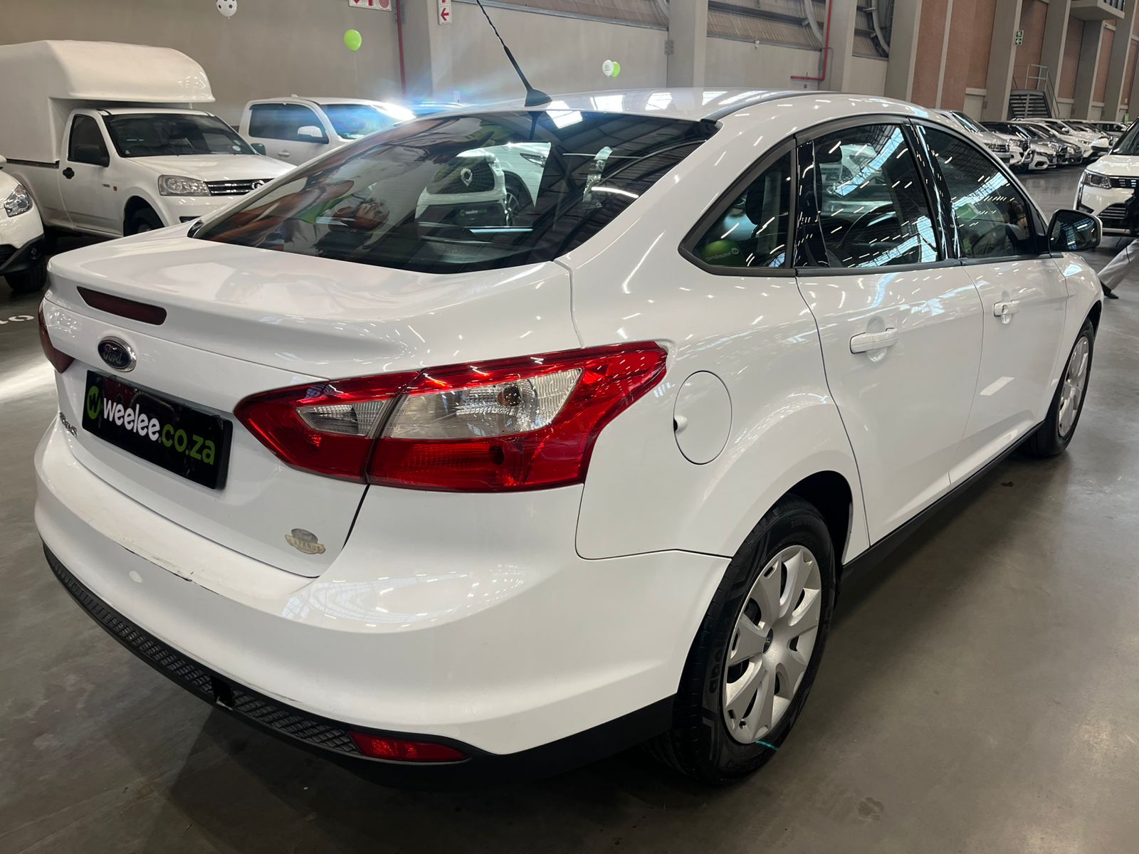 FORD FOCUS FOCUS 1.6 Ti VCT AMBIENTE