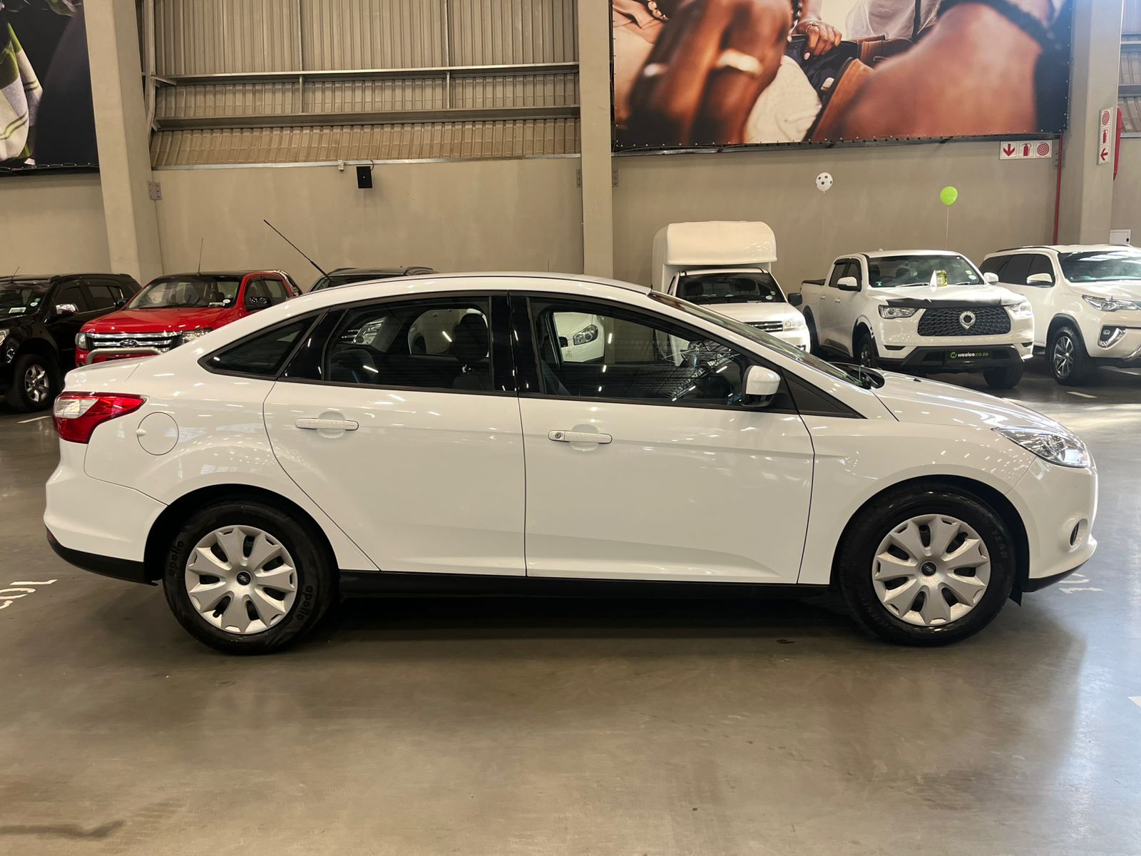 FORD FOCUS FOCUS 1.6 Ti VCT AMBIENTE