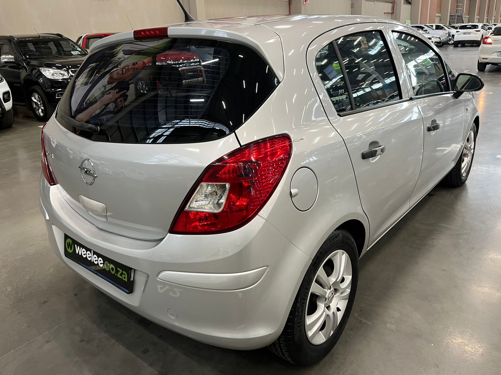 OPEL CORSA CORSA 1.4 ESSENTIA 5Dr