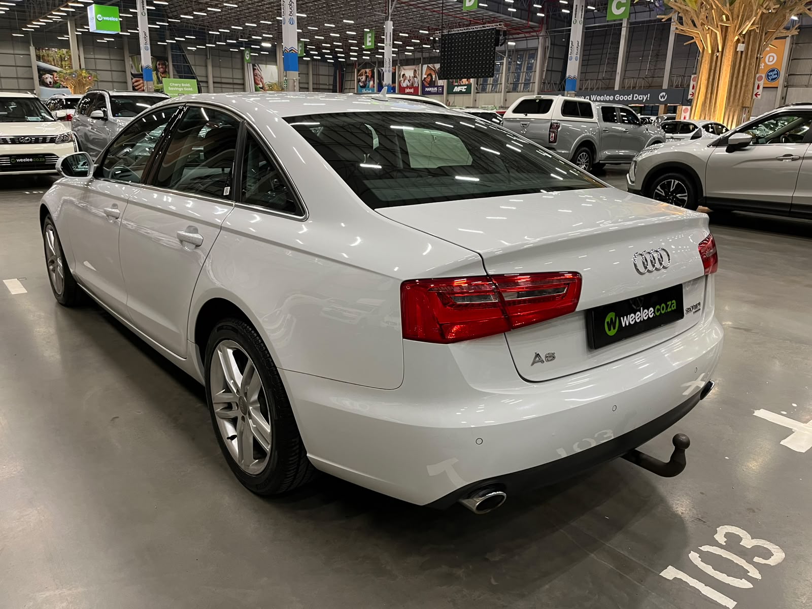 AUDI A6 A6 3.0 TDi  QUAT S TRONIC (180kW)