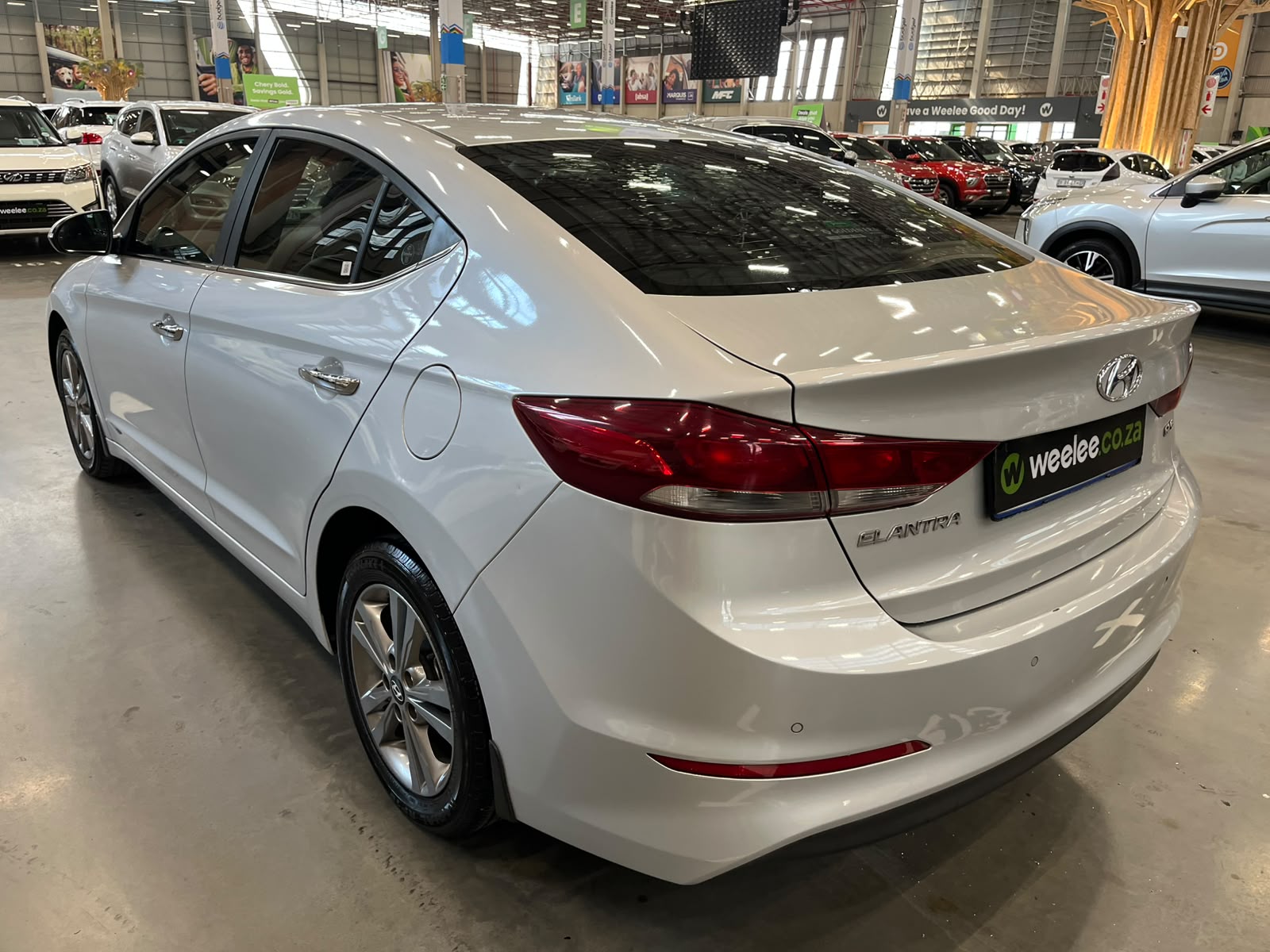 HYUNDAI ELANTRA ELANTRA 1.6 EXECUTIVE