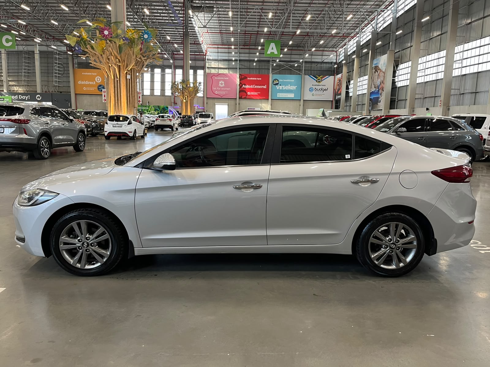 HYUNDAI ELANTRA ELANTRA 1.6 EXECUTIVE