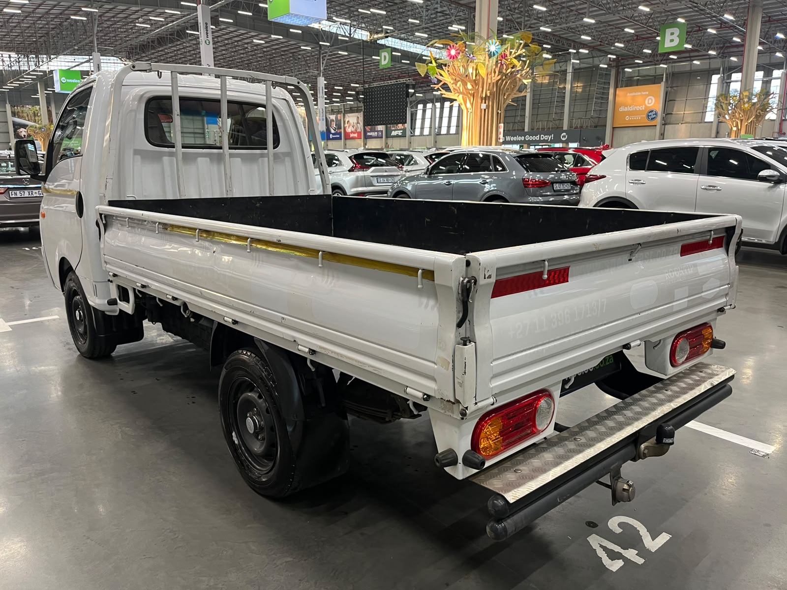HYUNDAI H100 / BAKKIE H100 2.6D A/C F/C D/S