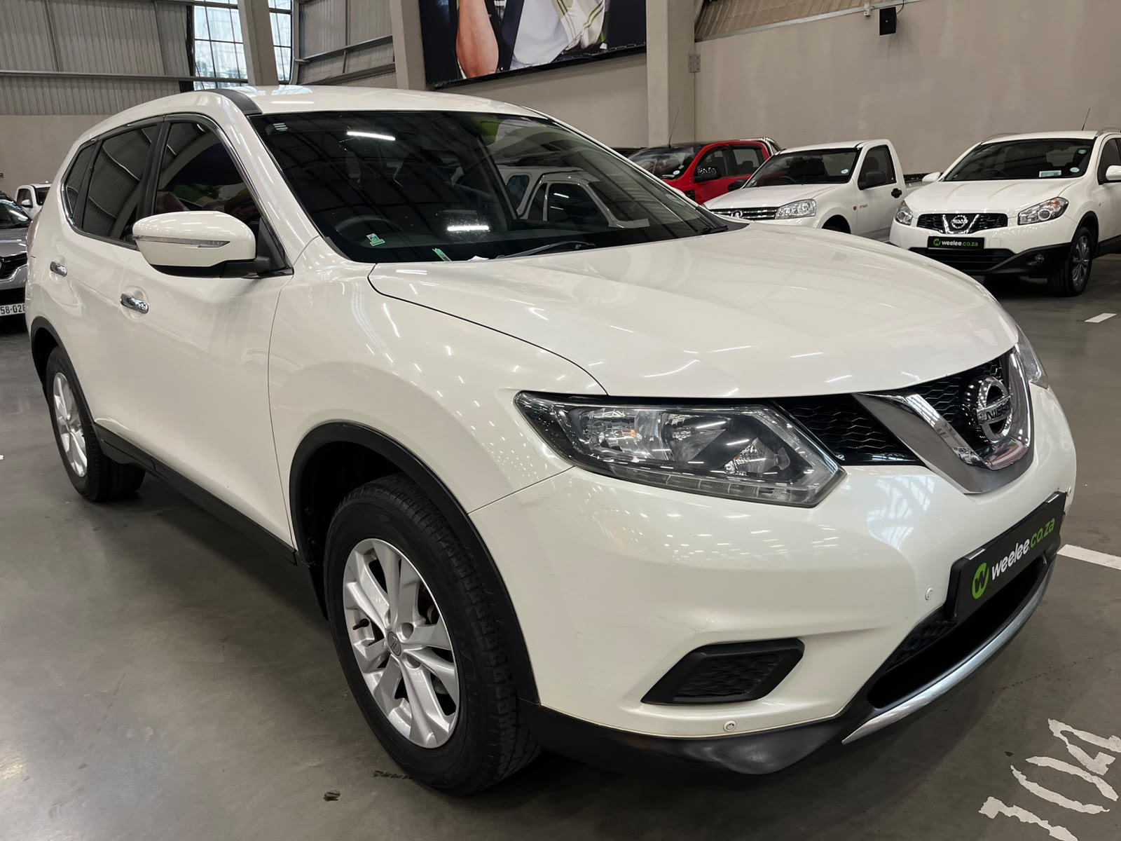 NISSAN X TRAIL X TRAIL 2.0 XE (T32)