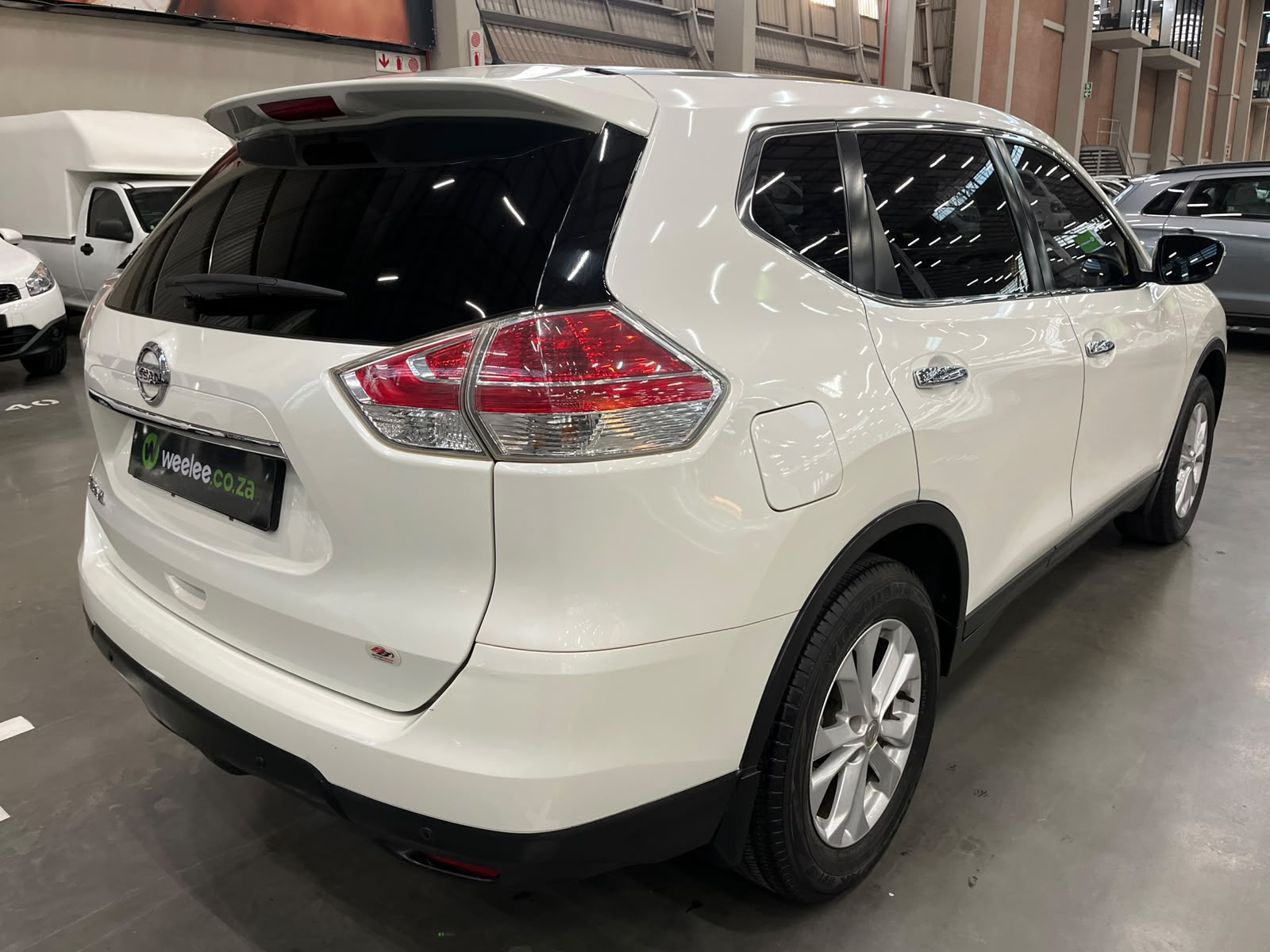 NISSAN X TRAIL X TRAIL 2.0 XE (T32)
