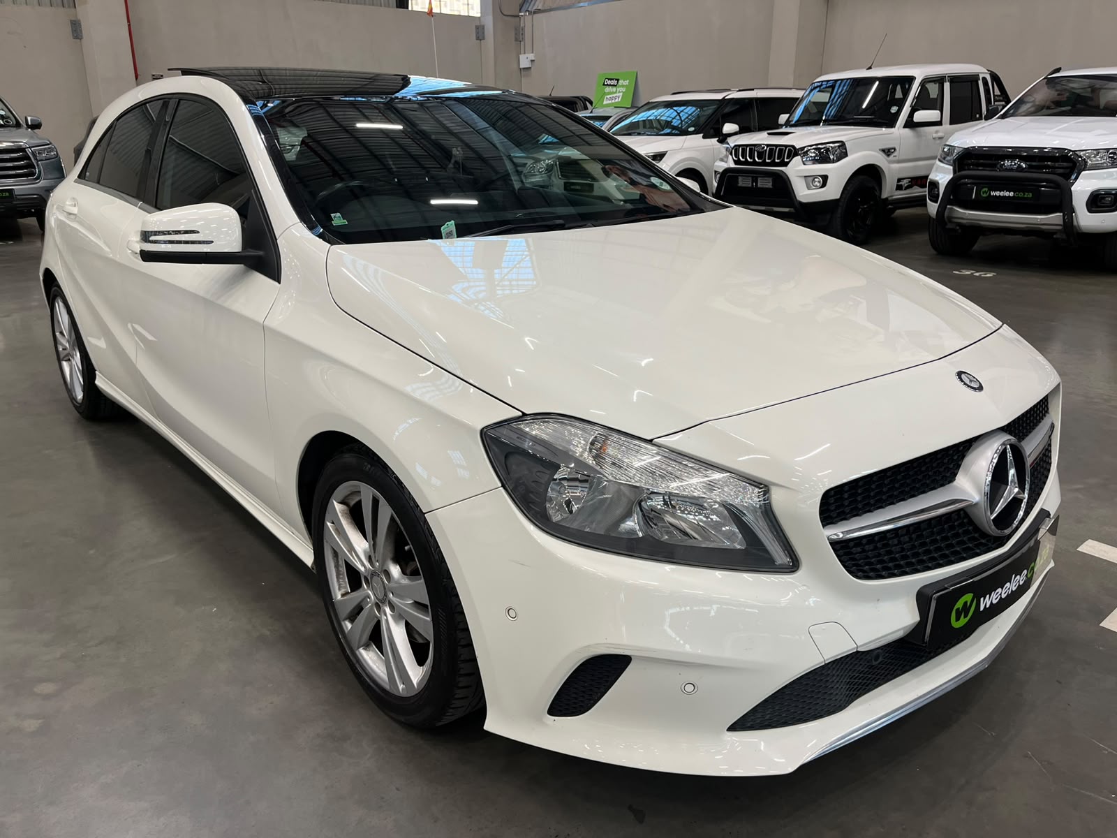 MERCEDES-BENZ A CLASS A200 STYLE