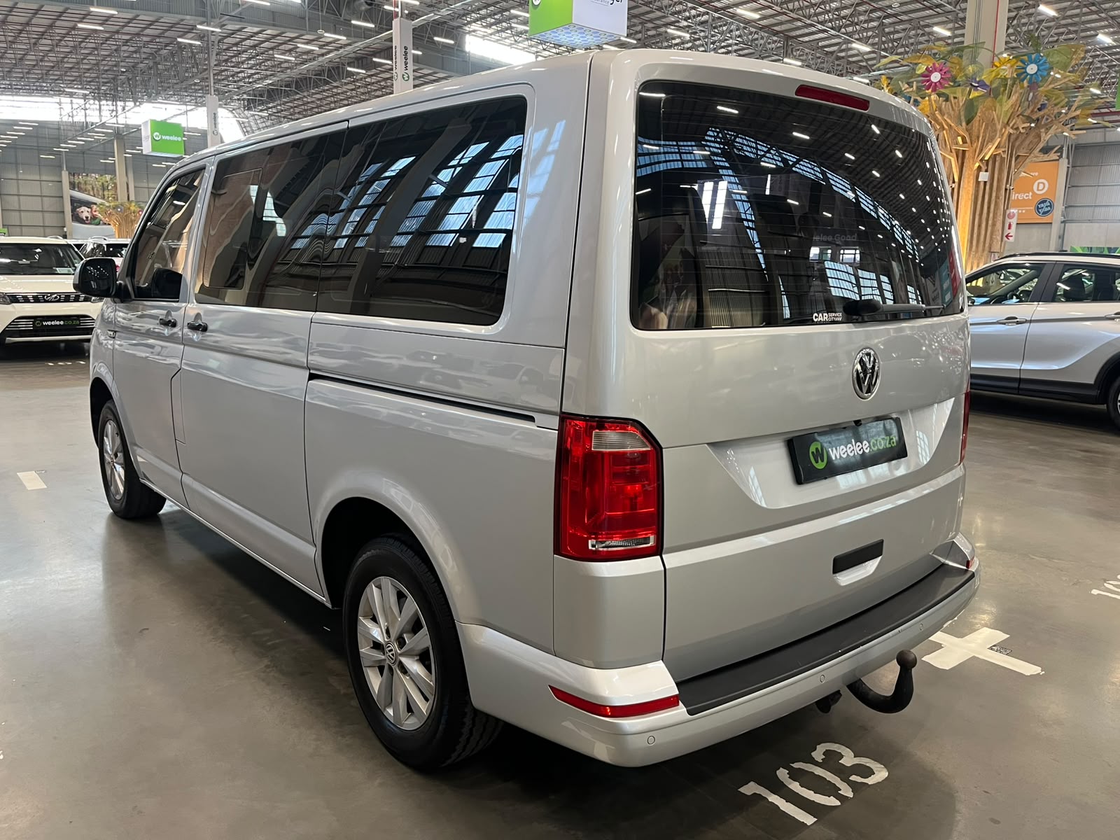 VOLKSWAGEN T6 T6 KOMBI 2.0 TDi DSG 103kw (TRENDLINE)
