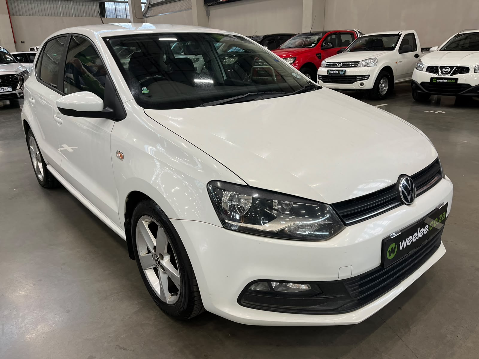 VOLKSWAGEN POLO VIVO POLO VIVO 1.6 HIGHLINE (5DR)