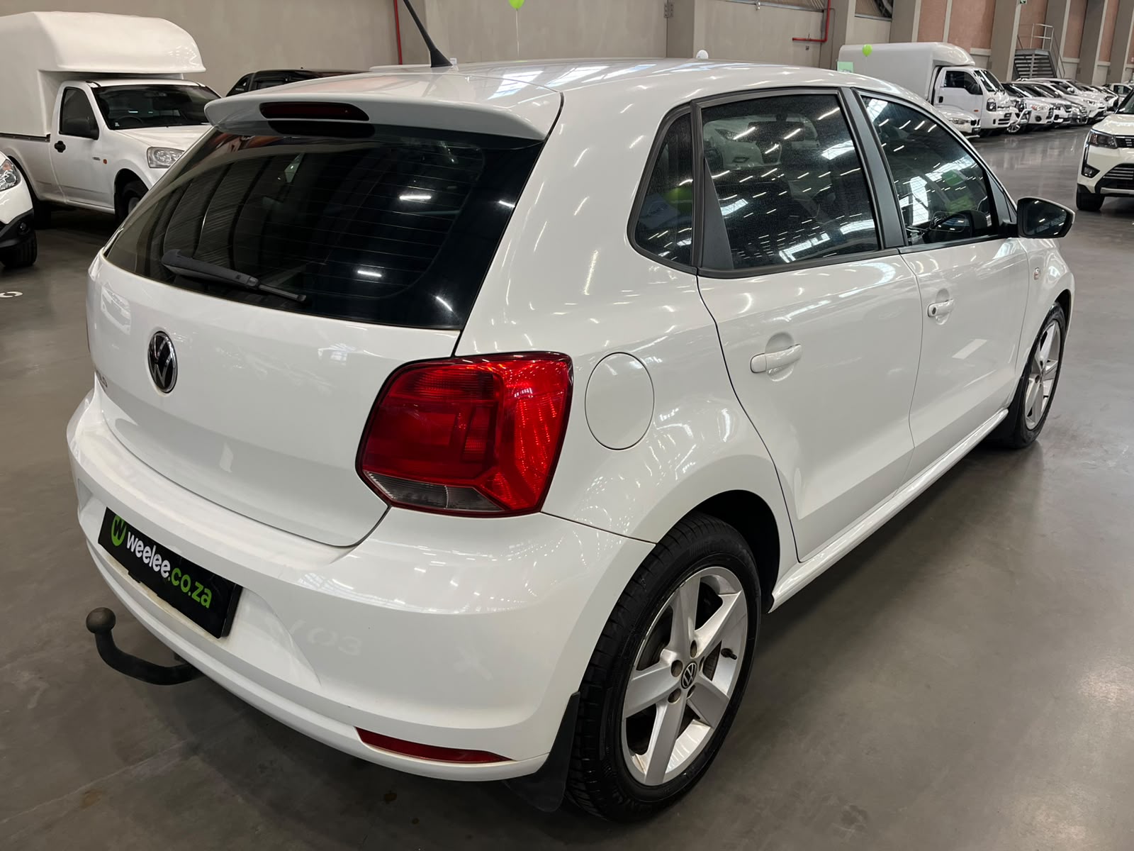 VOLKSWAGEN POLO VIVO POLO VIVO 1.6 HIGHLINE (5DR)