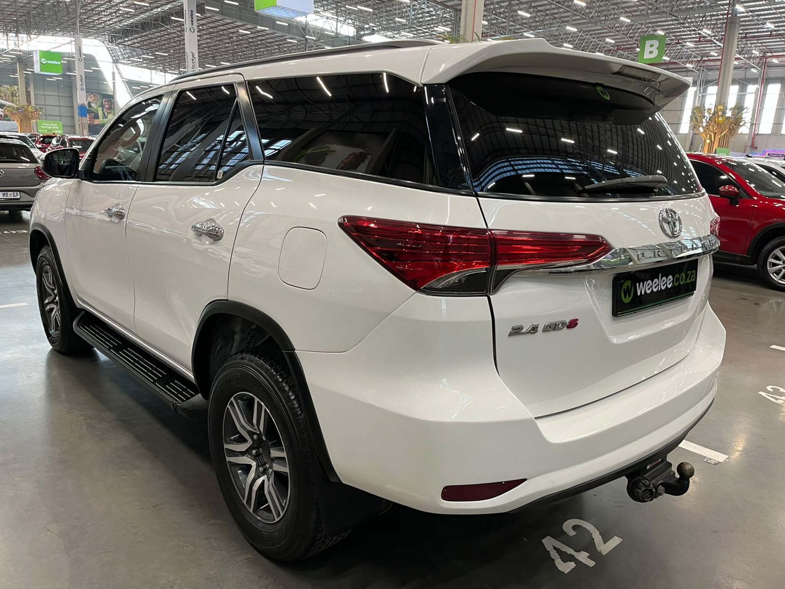 TOYOTA FORTUNER FORTUNER 2.4GD-6 R/B A/T