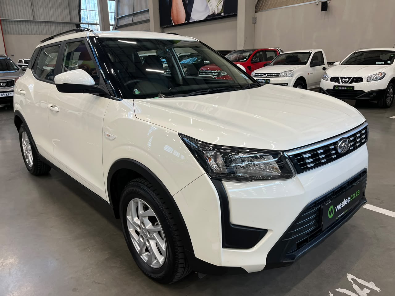 MAHINDRA XUV300 XUV300 1.5D (W6)