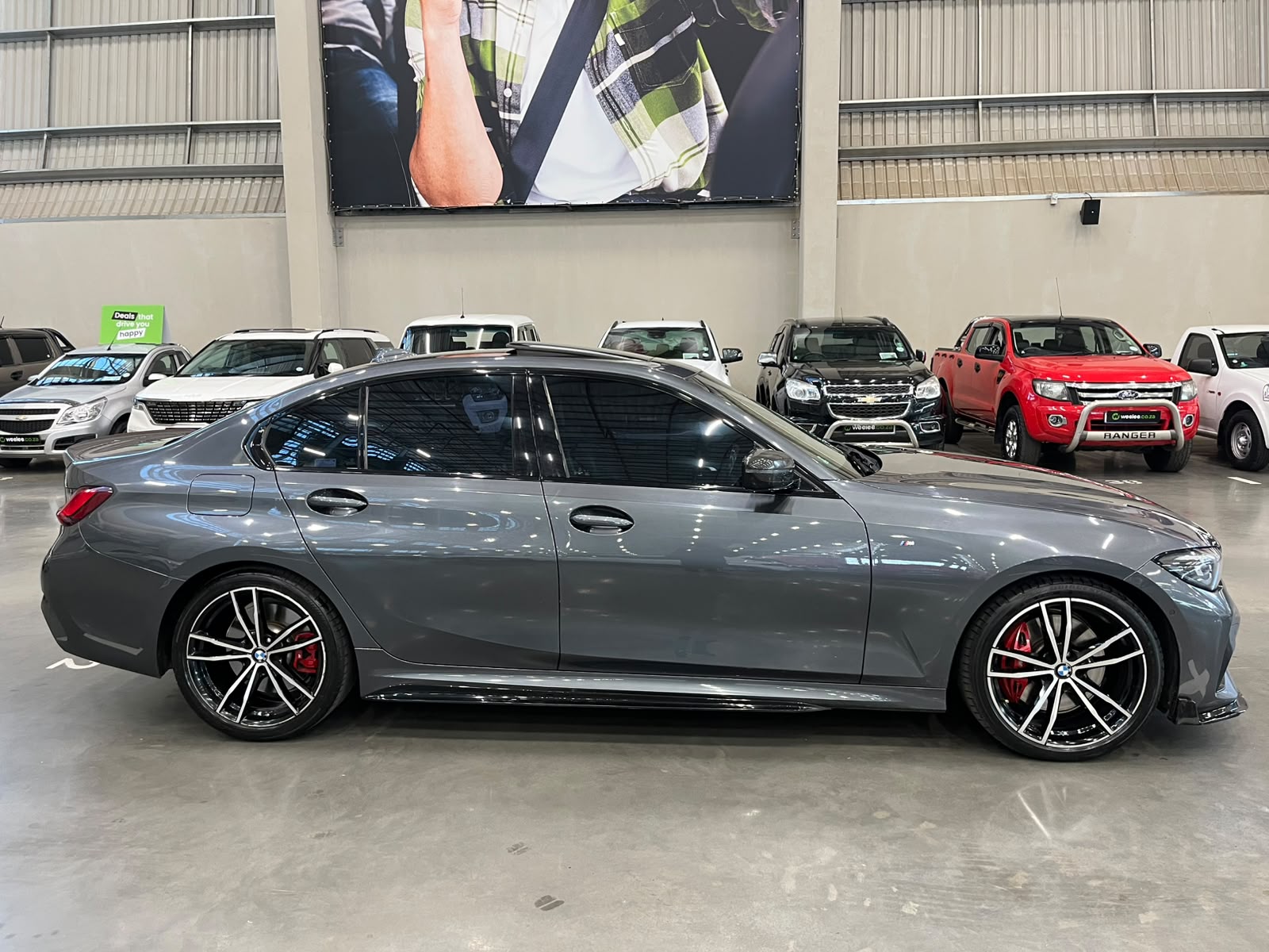 BMW 3 SERIES (G20) 318i M MZANSI EDITION A/T (G20)