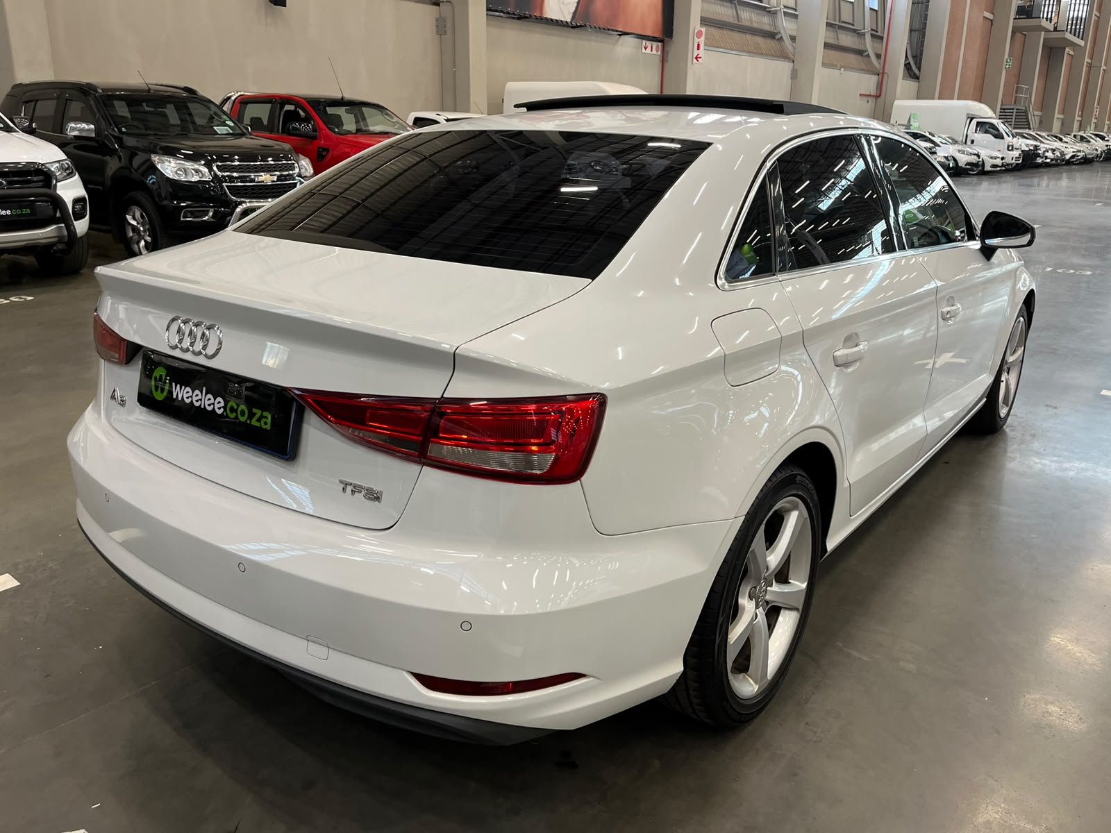AUDI A3 A3 1.4T FSI STRONIC (35 TFSI)