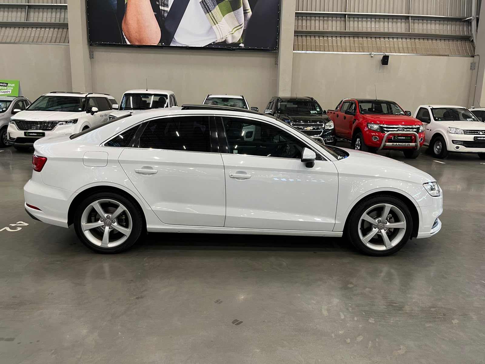 AUDI A3 A3 1.4T FSI STRONIC (35 TFSI)