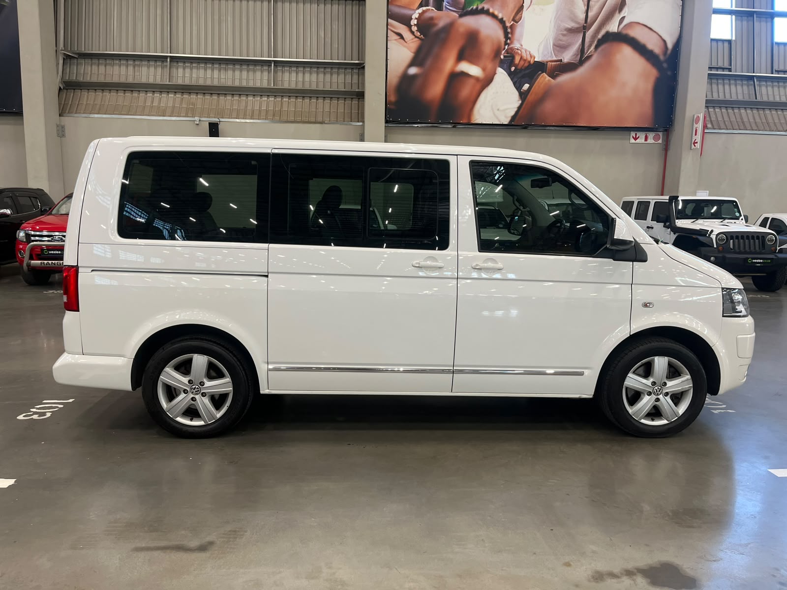 VOLKSWAGEN T5 T5 CARAVELLE 2.0 BiTDi DSG