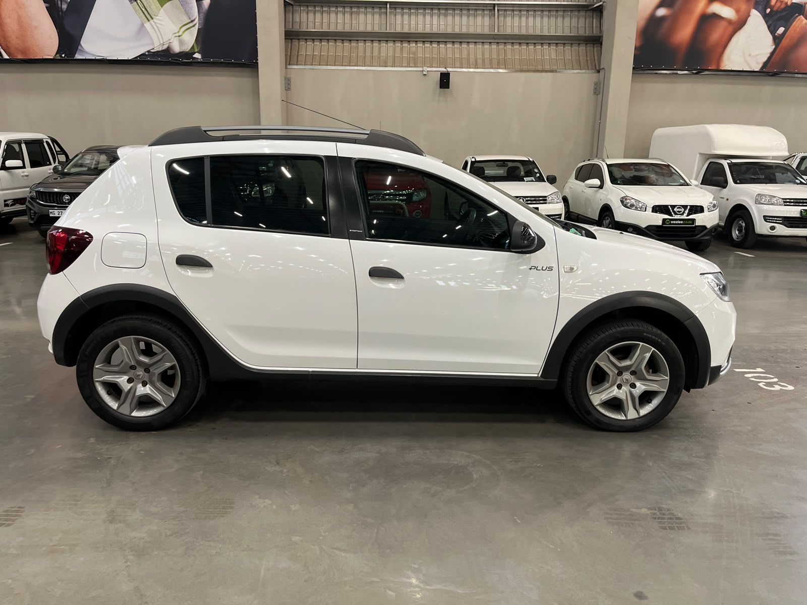 RENAULT SANDERO SANDERO 900T STEPWAY PLUS/TECHROAD
