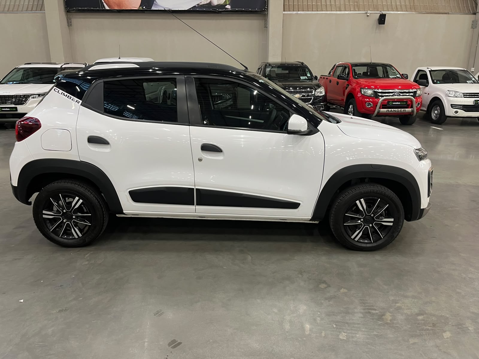 RENAULT KWID KWID 1.0 CLIMBER 5DR