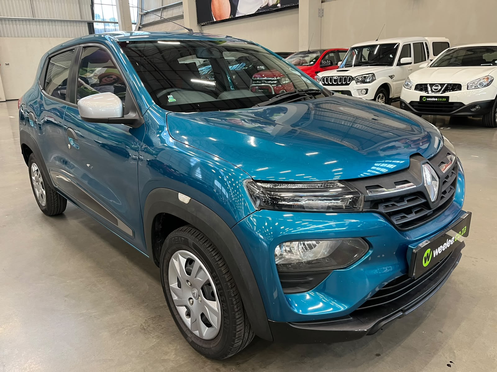 RENAULT KWID KWID 1.0 DYNAMIQUE / ZEN 5DR AMT