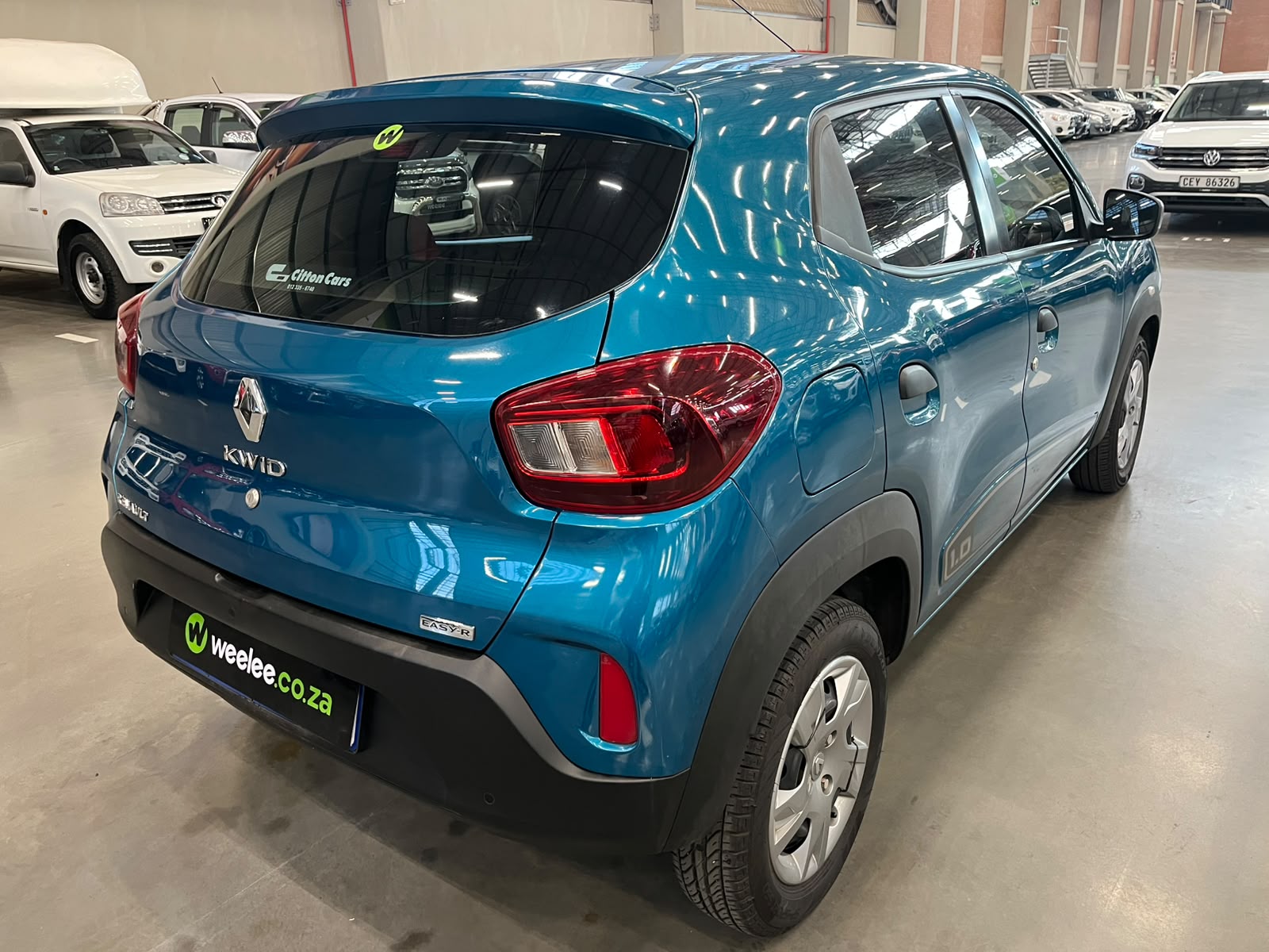 RENAULT KWID KWID 1.0 DYNAMIQUE / ZEN 5DR AMT