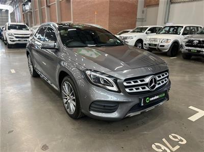 MERCEDES-BENZ GLA GLA 250 4MATIC