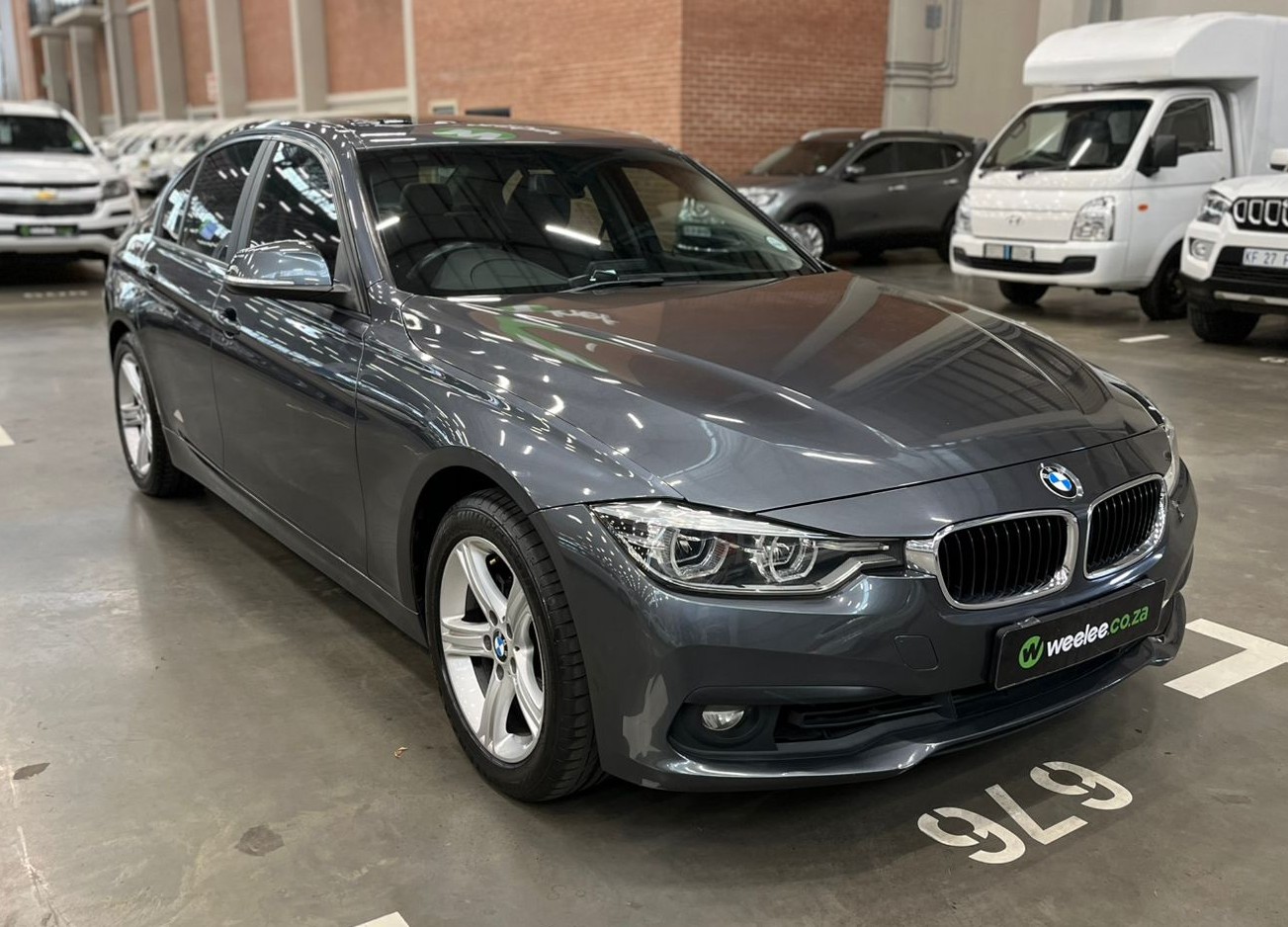 BMW 3 SERIES 318i A/T (F30)