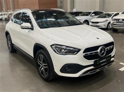 MERCEDES-BENZ GLA GLA 200 PROGRESSIVE A/T