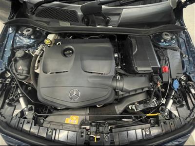 2019 MERCEDES-BENZ GLA 200 A/T