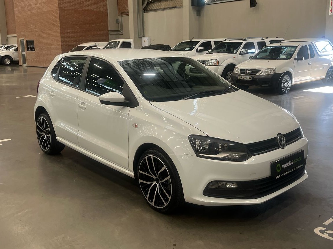 VOLKSWAGEN POLO VIVO POLO VIVO 1.6 HIGHLINE (5DR)