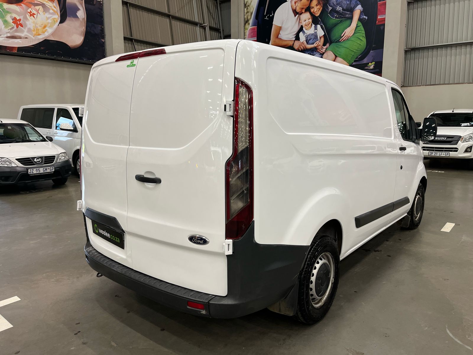 FORD TRANSIT TRANSIT CUSTOM 2.2TDCi AMBIENTE SWB 92KW F/C P/V