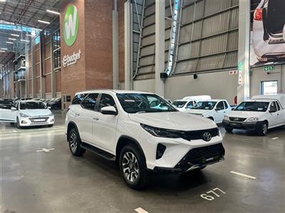 TOYOTA FORTUNER FORTUNER 2.4GD-6 R/B A/T