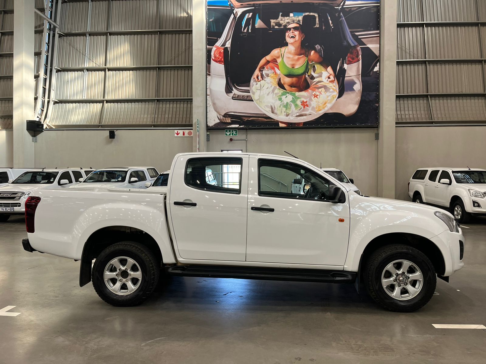 ISUZU D-MAX D-MAX 250 HO HI-RIDE A/T D/C P/U