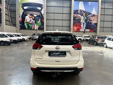 NISSAN X TRAIL X TRAIL 2.0 VISIA