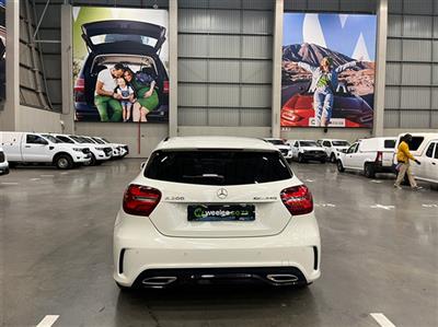 MERCEDES-BENZ A CLASS A 200 STYLE A/T